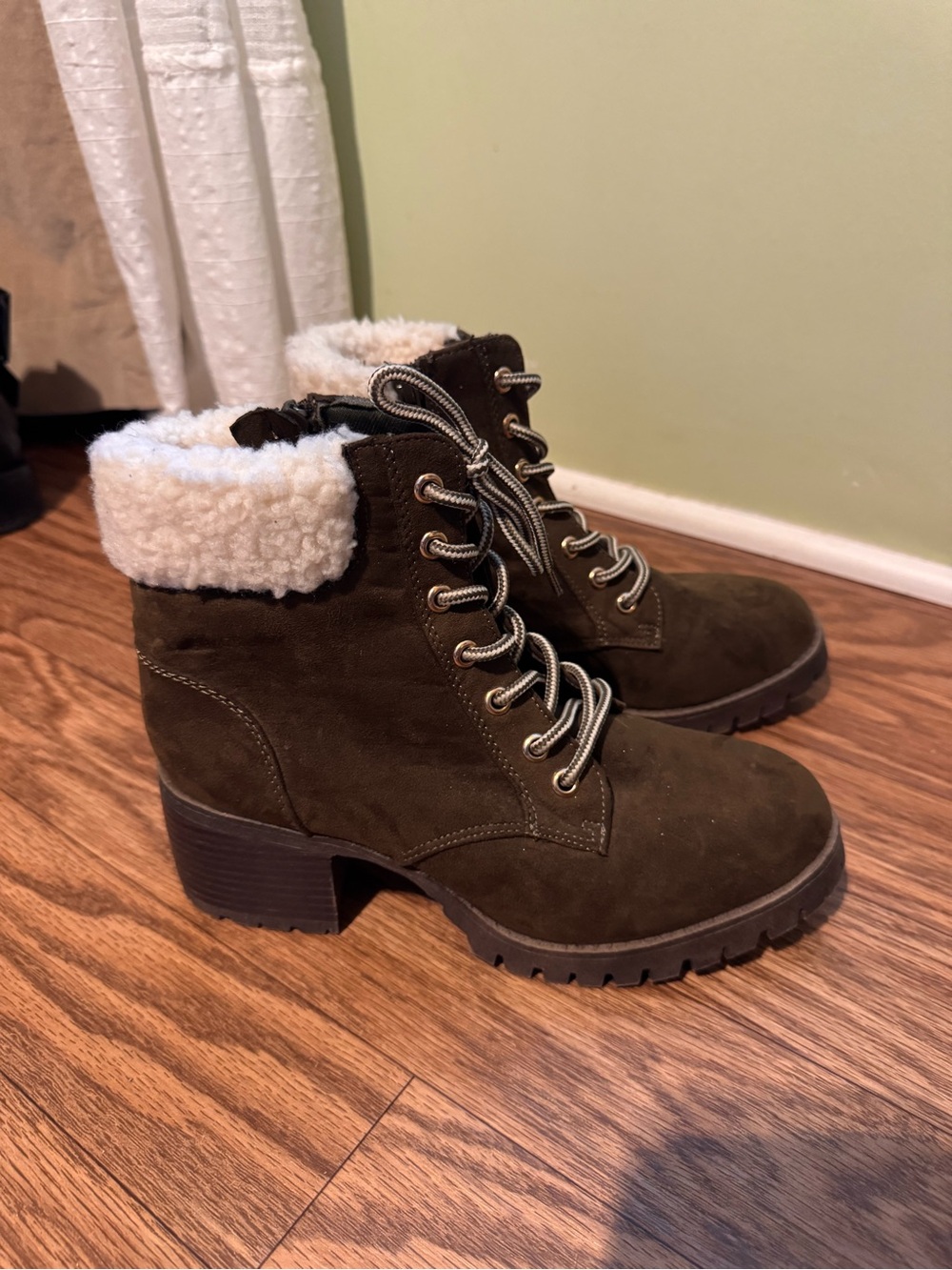 Bamboo Faux Fur Boots - Picture 7 of 8